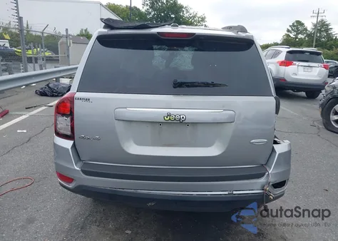 2015 Jeep Compass Latitude z USA, uszkodzony, nr VIN 1C4NJDEB7FD357990